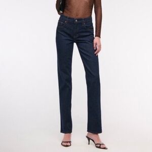 NWT Abercrombie and Fitch Mid Rise The‎ Straight Jeans Dark Wash